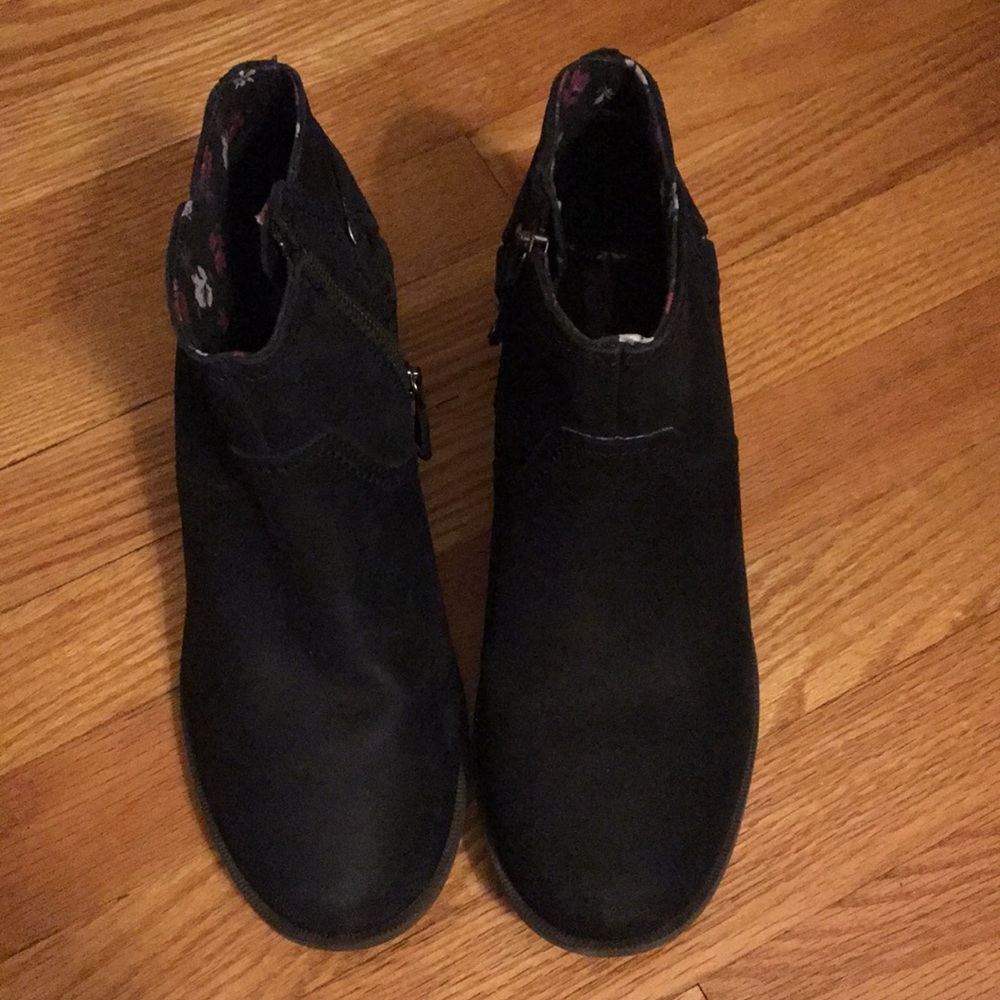 Teva Foxy booties